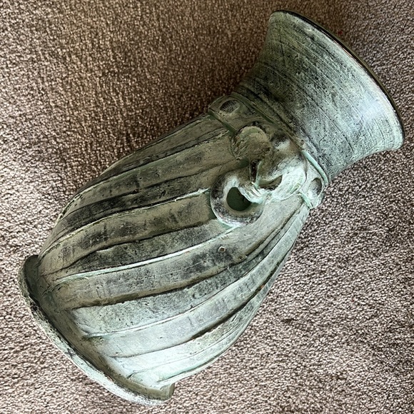 Gorgeous vintage style elephant head vase - Picture 3 of 3